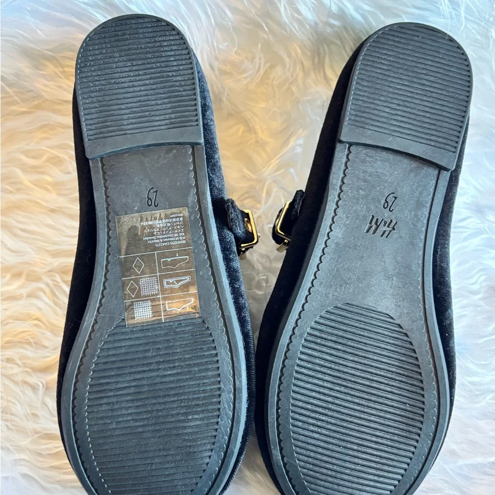 H&M SZ. 12 Black Mary Jane Flat with Buckle Gold Hardware